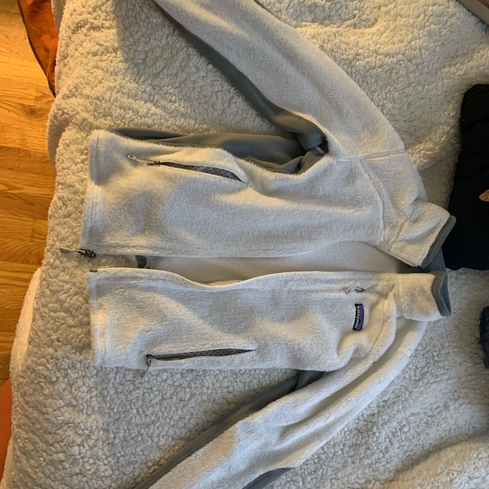 Patagonia white full-zip fleece with elbow pads